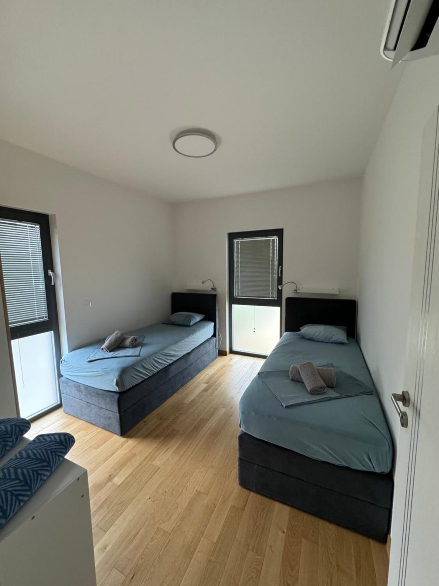 Dvj Apartments Biograd Na Moru Exteriör bild