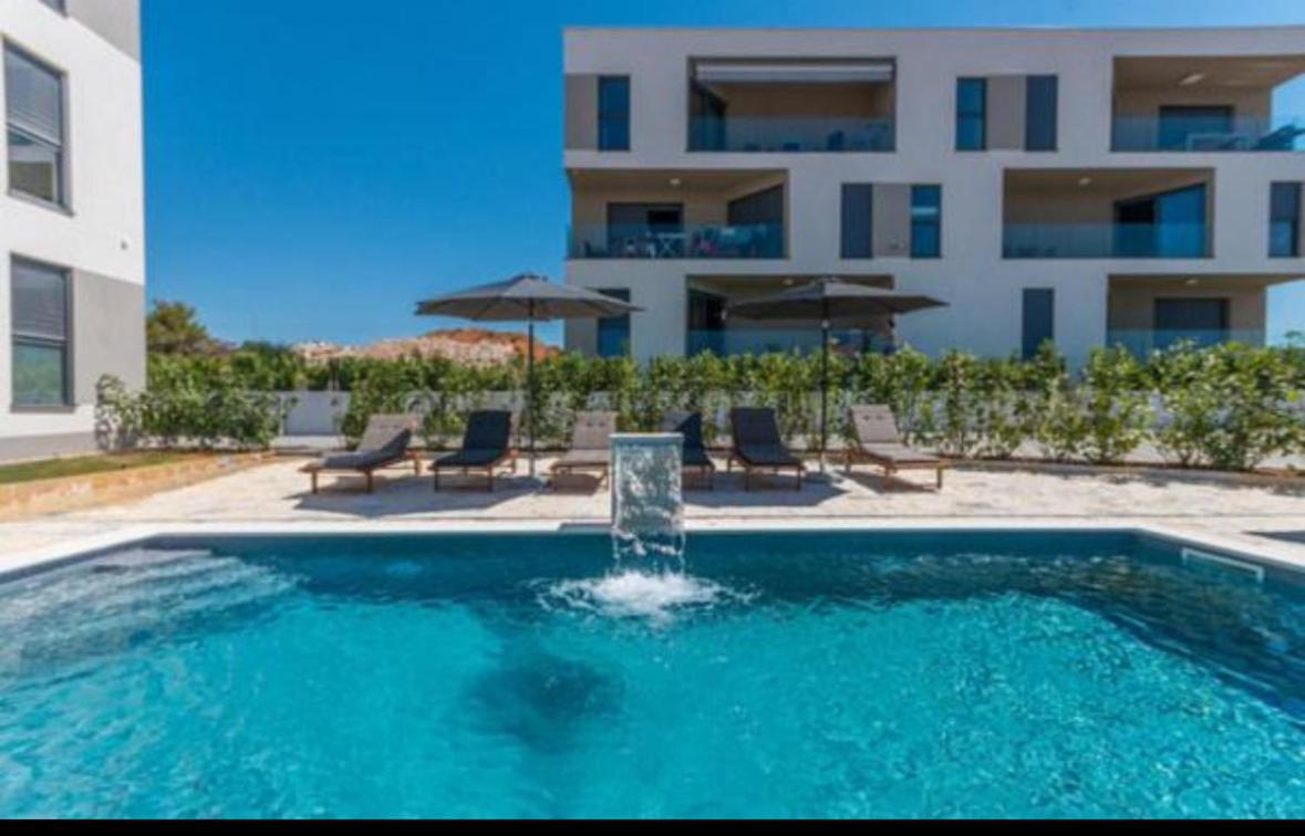 Dvj Apartments Biograd Na Moru Exteriör bild